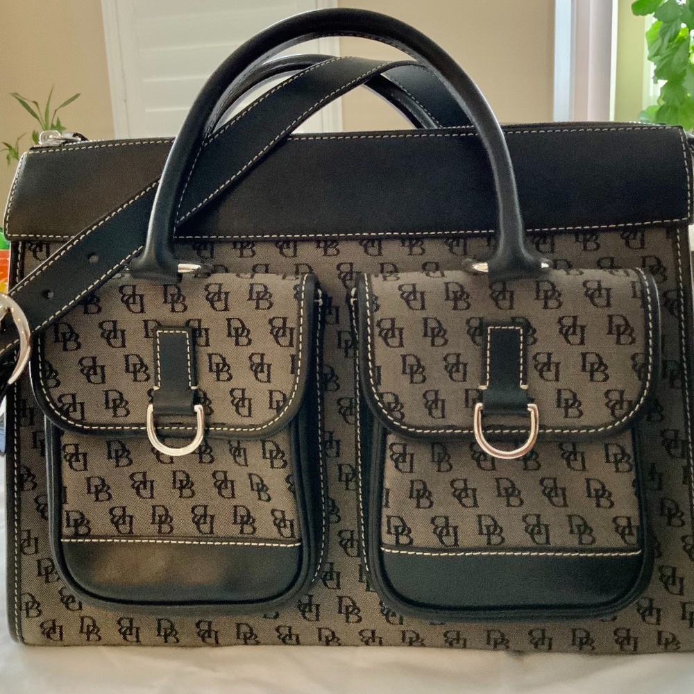 Dooney & Burkey Canvas Shoulder Handibag